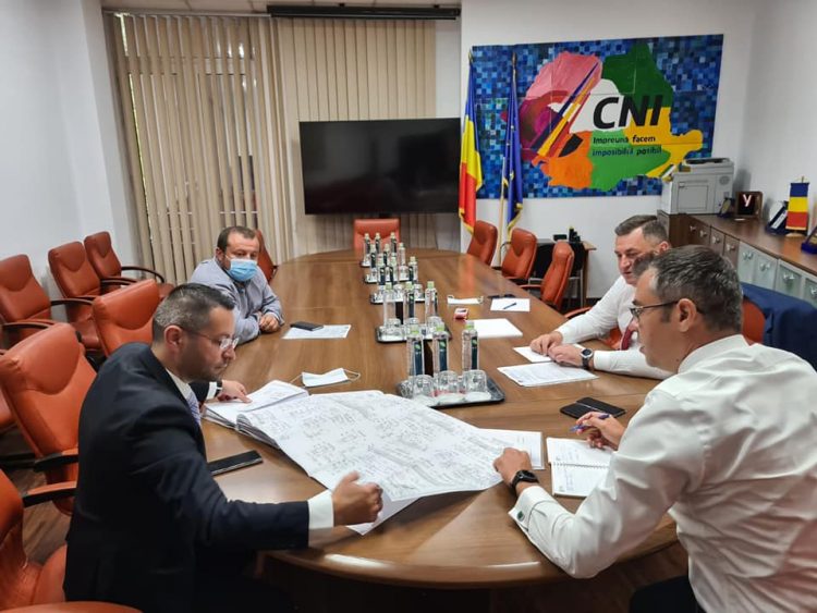 Slogan PMP: „Unde-s mulți, prostia crește!”