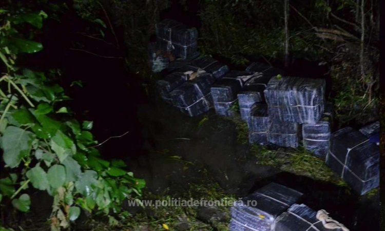 Aproximativ 17.500 de pachete cu ţigări de contrabandă, confiscate la frontiera de nord