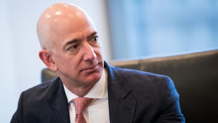 Averea lui Jeff Bezos, cel mai bogat om în viață, a atins un maxim istoric în ciuda pandemiei
