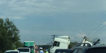 Accident pe Strada Europa din Baia Mare. Se circulă greu în zonă – VIDEO