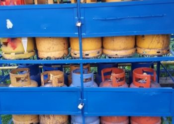 Percheziţii la evazioniştii fiscali din Maramureş. Vizaţi distribuitori de butelii de aragaz