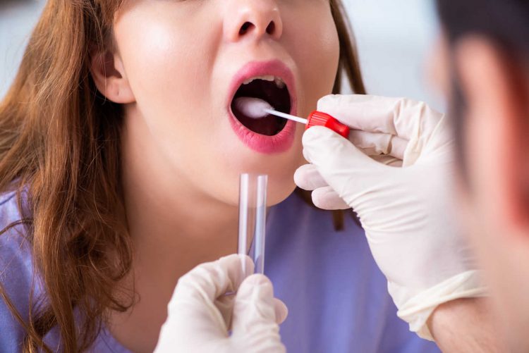 Medicii spanioli au descoperit un nou simptom al infectării cu COVID-19