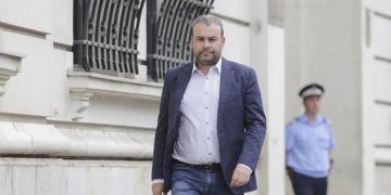 Darius Vâlcov, condamnat la 6 ani și 6 luni de închisoare cu executare