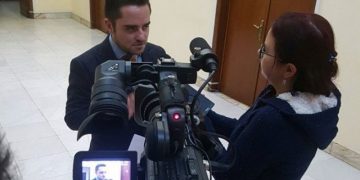 Firma șefului consilierilor PNL din Iași a încheiat 17 contracte pentru furnizarea de măști