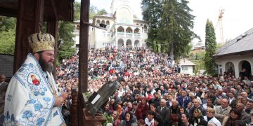 Îndemn părintesc al Preasfințitului Părinte Iustin, pentru Postul Adormirii Maicii Domnului