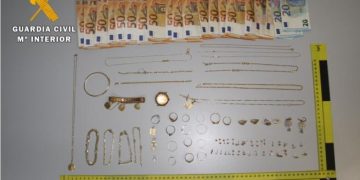 Trei hoți români din Huelva, arestați pentru cel puțin 18 jafuri în toată Spania