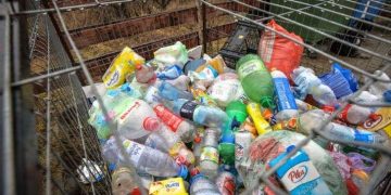 O nouă taxă pentru români! Ne afectează pe toţi