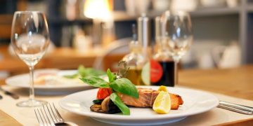 Se redeschid restaurantele. Care sunt regulile de urmat