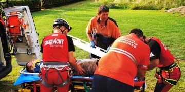 Intervenţie a salvamontiştilor maramureşeni pentru salvarea unui biciclist căzut pe un traseu de mountain bike în zona Colonia Topitorilor