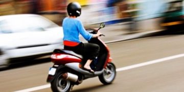 Maramureşean cercetat penal după ce i-a încredinţat scuterul fiului său minor