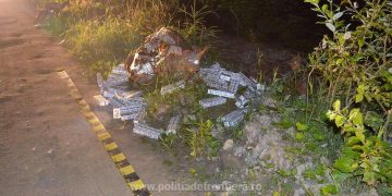 Focuri de avertisment şi 12.500 pachete cu țigări de contrabandă confiscate de polițiștii de frontieră