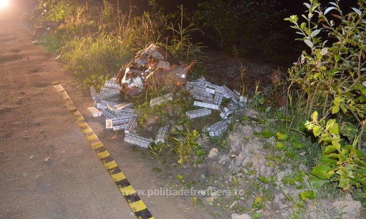 Focuri de avertisment şi 12.500 pachete cu țigări de contrabandă confiscate de polițiștii de frontieră