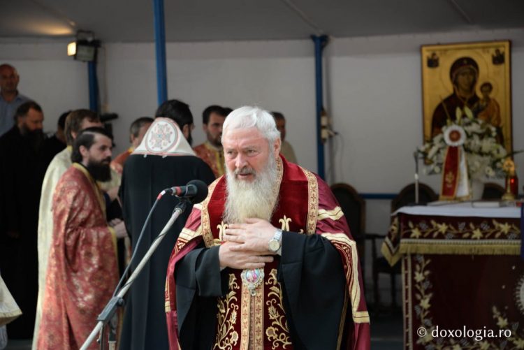 Mitropolitul Andrei, la Nicula: „Să vă fie de folos drumul și rugăciunile adresate Maicii Domnului”
