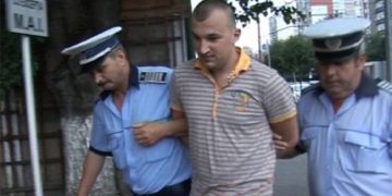 Un condamnat la închisoare pentru că a tăiat cu sabia mai mulți oameni candidează din partea PNL la Consiliul Județean Timiș