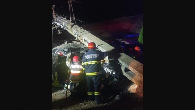 Accident teribil: doi minori au murit, alți trei tineri sunt răniți