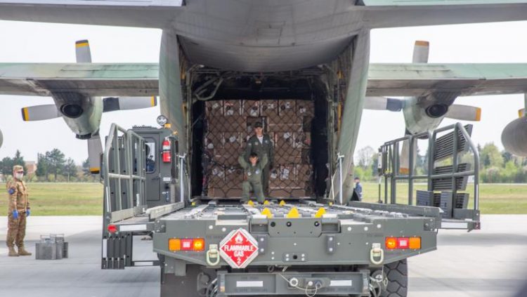 România trimite 8 tone de materiale medicale în Liban