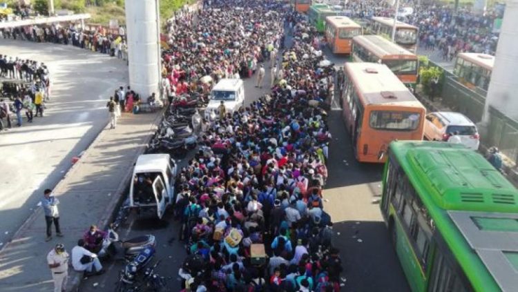 India a devenit ţara care generează cele mai multe cazuri de COVID din lume