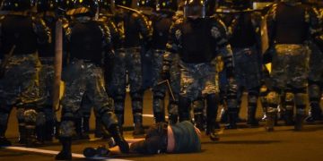 Revoluţie în Belarus. Intervenții în forță împotriva protestatarilor, după a șasea victorie în alegeri a președintelui Aleksandr Lukașenko – foto, video