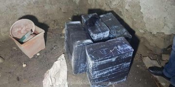 Ţigări de peste 23.000 lei, descoperite în beciul unei case nelocuite din Lunca la Tisa