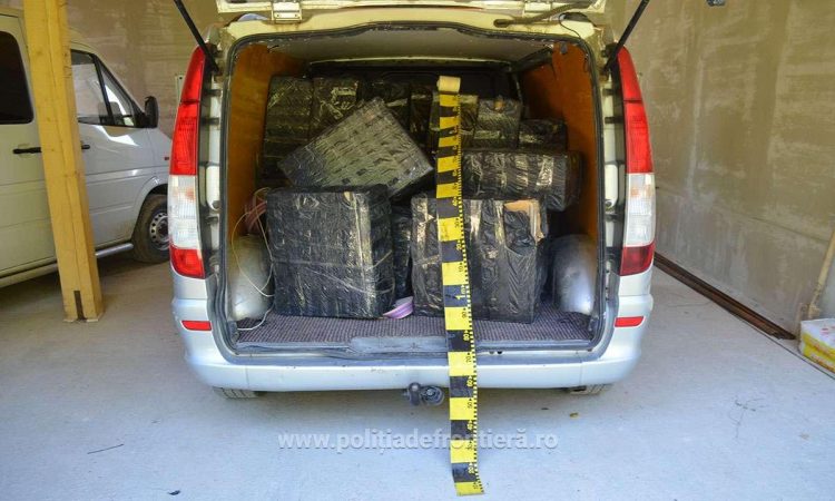 15.000 pachete cu țigări de contrabandă, confiscate la frontiera de nord