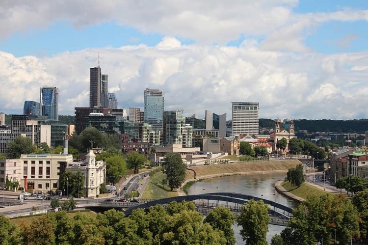 Voluntariat în Lituania: ESC Brings Together