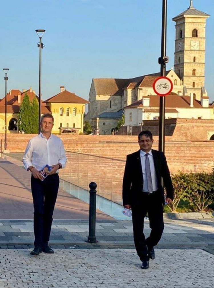 Un nou episod de ipocrizie marca Dan Barna. Spune că rămâne „ferm pe principii de integritate”, dar susține un primar traseist