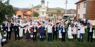 Petru Vlașin cere votul locuitorilor din Vadu Izei pentru un nou mandat în fruntea primăriei, sub sigla Coaliției pentru Maramureș