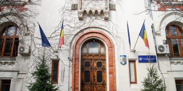 Protest în prima zi de școală la Ministerul Educației. Elevii ies în stradă