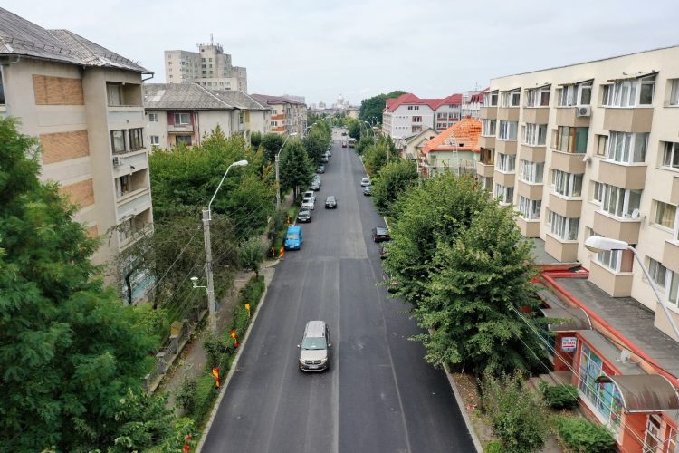 Strada Victoriei, asfaltată de la Podul Viilor și până în zona Buclă, în două nopţi