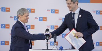 PNL și USR PLUS – război politic. Își caută reciproc traseiștii, deși sunt aliați la alegerile din București