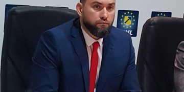 Focar de COVID-19 în echipa liberalilor maramureșeni. Sute de oameni sunt puși în pericol – Galerie Foto