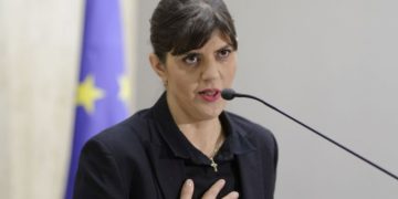 Kovesi, făcută praf de presa britanică, din cauza colaborării sale cu SRI