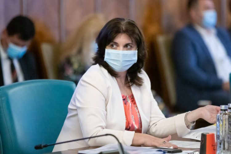 Noua gafă a ministrului Educației, Monica Anisie: „Așa cum știe toată lumea, la 1 septembrie începe un an școlar”