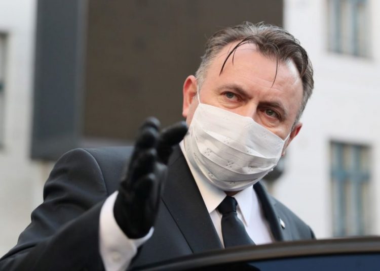 Nelu Tătaru: „Sperăm ca din a doua jumătate a lunii octombrie să mergem pe o pantă descendentă a cazurilor de COVID-19”