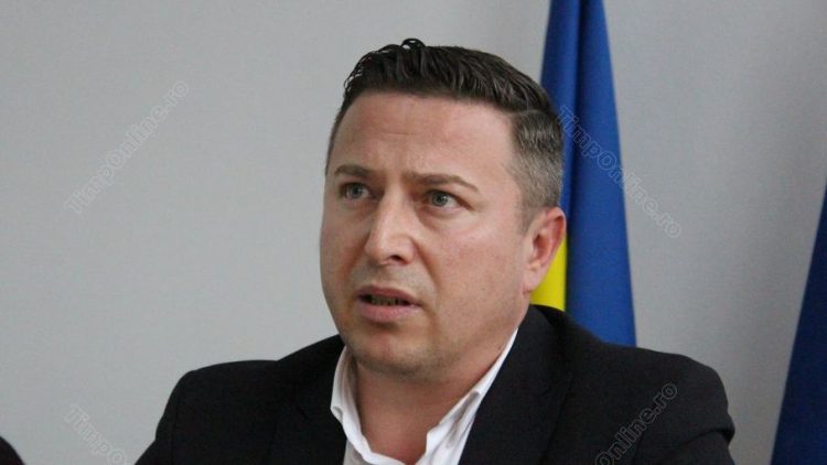 Revoltător! Primarul PNL care și-a umilit fetița de doar 10 ani a câștigat alegerile