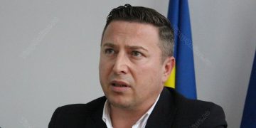 Primarul PNL care și-a dezbrăcat fiica de 10 ani și a filmat-o, condamnat la un an de închisoare cu suspendare