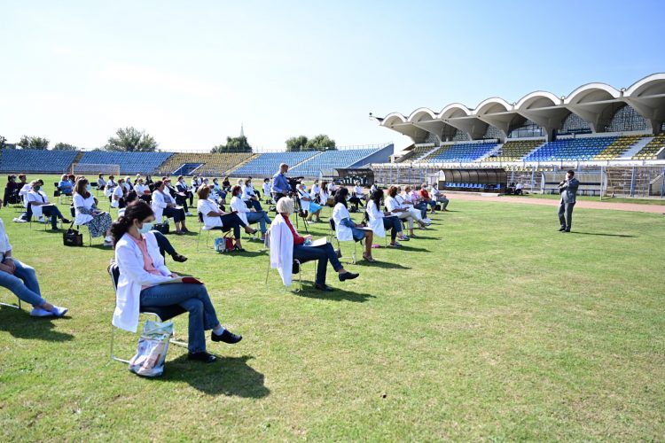 BAIA MARE, EXEMPLU NAȚIONAL! – 8 milioane de euro pentru siguranța și informatizarea elevilor, de la cei de grădiniță și până la cei de liceu