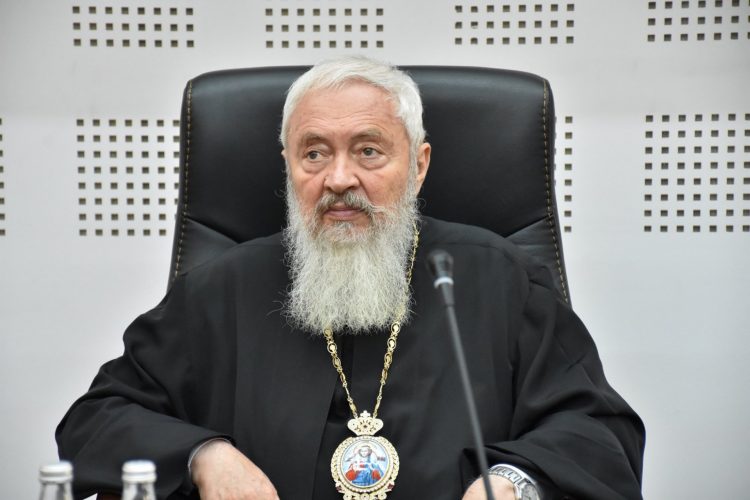 Mitropolitul Clujului a fost depistat pozitiv cu Covid-19. În ce stare este ÎPS Andrei