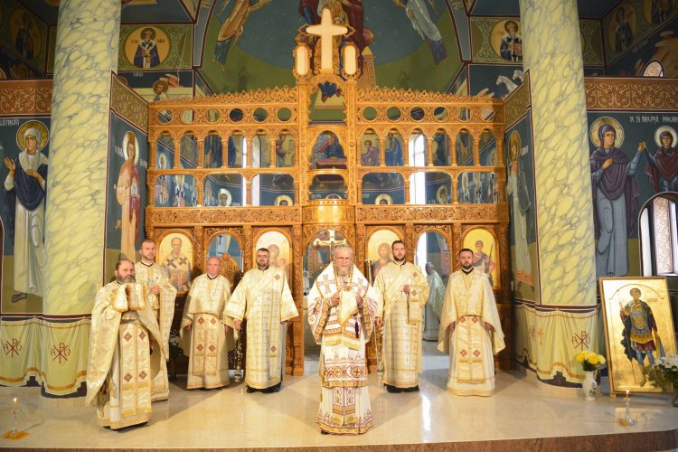 Sfânta Liturghie Arhierească în Parohia „Sfântul Mare Mucenic Dimitrie” Baia Mare