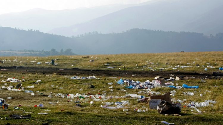 România, amenințată cu justiția UE. Modul în care tratează deșeurile, natura, apa și calitatea aerului