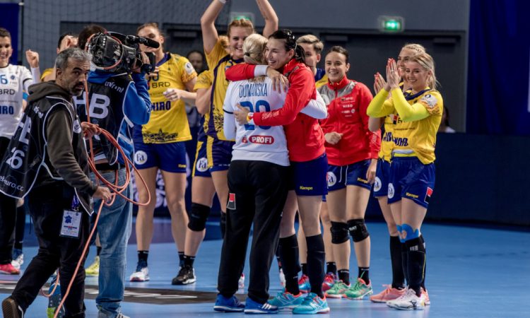 Handbal feminin: Care sunt jucătoarele de la Minaur convocate