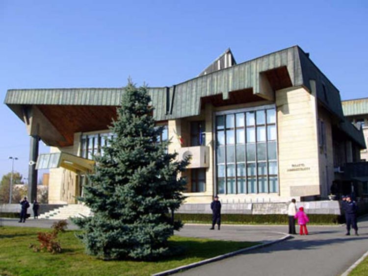 De-a dreptul halucinant: Cum își bate joc de noi Prefectura Maramureș?