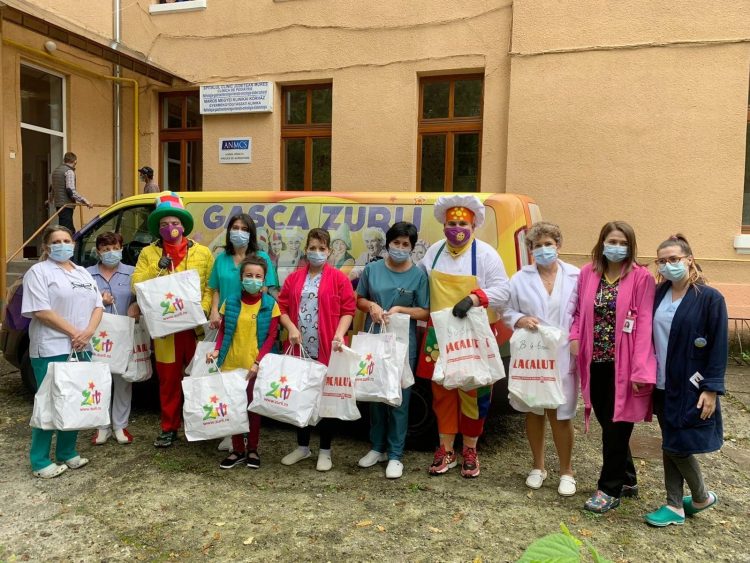 Ziua Eșarfelor Colorate, cea mai frumoasă campanie Zurli pentru copiii bolnavi de cancer, s-a încheiat