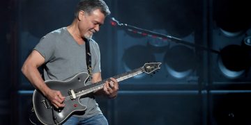 A murit legendarul chitarist Eddie Van Halen la vârsta de 65 de ani