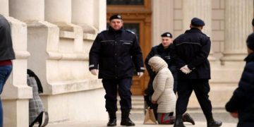 Liturghia din fotoliu