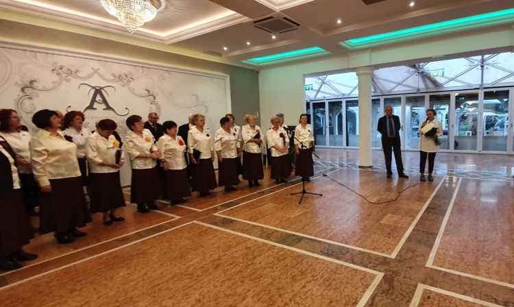 1 Octombrie, o zi în care am sărbătorit seniorii şi medicii. O zi aparte, cu oameni speciali, care au muncit ani de zile în comunitatea maramureșeană