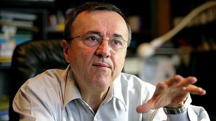 Ion Cristoiu: „Unii se infectează cu virusul COVID-19. Klaus Iohannis s-a infectat cu virusul anti-PSD”