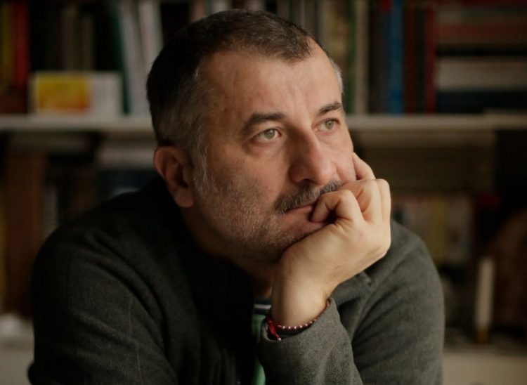 Cel mai recent film al regizorului Cristi Puiu, „Malmkrog”, va avea premiera în România pe 6 noiembrie