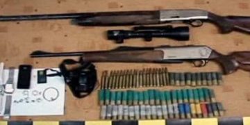 Armă de vânătoare și muniție confiscate de la un sucevean, de către polițiștii de frontieră
