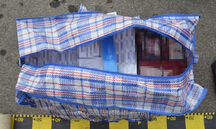 8.000 pachete cu ţigări de peste 94.000 lei confiscate şi patru maşini indisponibilizate la frontiera de nord